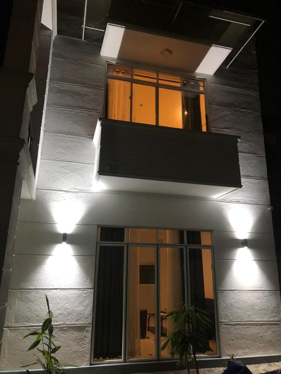 Vidushi Home Minuwangoda Exteriör bild